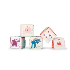 Granja De Cubos Para Apilar